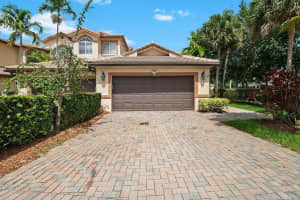 816 W Village Cir, Davie, FL 33325 - MLS#F10526000