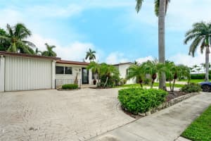 919 SE 17th St, Deerfield Beach, FL 33441 - MLS#F10526003