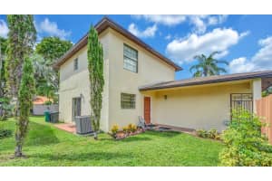 10718 SW 148th Ct, Miami, FL 33196 Sold 12/08/25