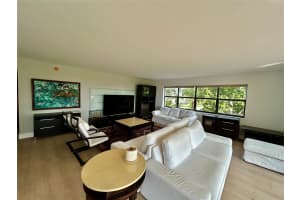 4900 N Ocean Blvd 316, Lauderdale By The Sea, FL 33308 - MLS#F10526021