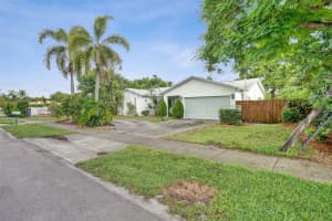 5261 Sw 23rd St, West Park