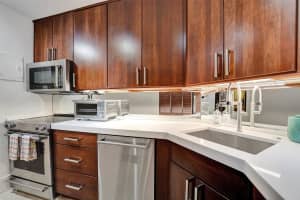 200 NE 19th Ct 107M, Wilton Manors, FL 33305 Sold 01/07/26