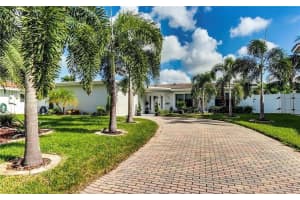 361 SE 9th Ct, Pompano Beach, FL 33060 - MLS#F10526098