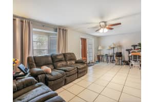 5250 SW 23rd Ter, Fort Lauderdale, FL 33312 - MLS#F10526107