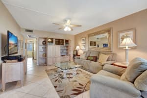 4020 Cambridge A 4020, Deerfield Beach, FL 33442 - MLS#F10526116