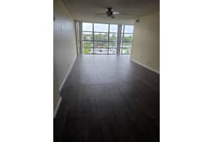 801 E Three Islands Blvd 409, Hallandale Beach