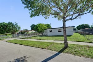16101 NW 18th Ave, Opa Locka, FL 33054 - MLS#F10526139