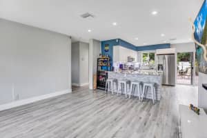 600 SW 14th Pl, Deerfield Beach, FL 33441 - MLS#F10526142