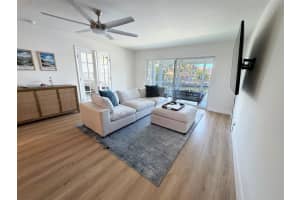 2330 NE 36th Street 11, Lighthouse Point, FL 33064 - MLS#F10526144