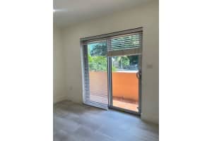 4265 NW South Tamiami Canal Dr 1-104, Miami, FL 33126 Sold 12/22/25