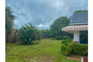 1007 N K St, Lake Worth Beach, FL 33460 - MLS#F10526191