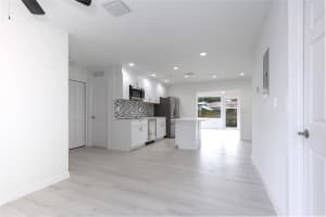 713 4th Court, Hallandale Beach, FL 33009 - MLS#F10526213