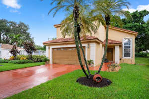 18241 NW 8th St, Pembroke Pines, FL 33029 - MLS#F10526215