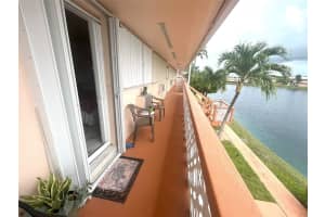 900 Sw 10th Ter S20, Hallandale Beach