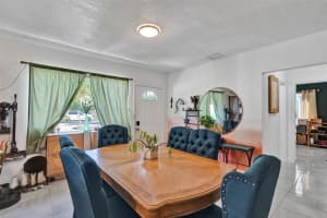 220 NE 165th St, Miami, FL 33162 - MLS#F10526229