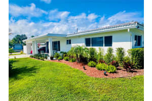 301 NE 23rd St, Boca Raton, FL 33431 Sold 11/21/25