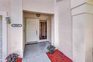 9963 NW 2nd Ct, Plantation, FL 33324 Sold 12/29/25