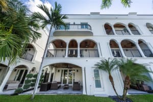 61 Isle Of Venice Dr, Fort Lauderdale, FL 33301 - MLS#F10526265