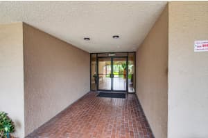 5851 CAMINO DEL SOL 106, Boca Raton, FL 33433 - MLS#F10526302
