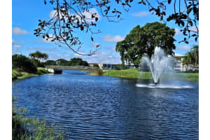 2202 Lucaya Bnd D4, Coconut Creek
