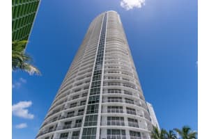 1750 N Bayshore Dr 5102, Miami, FL 33132 - MLS#F10526306