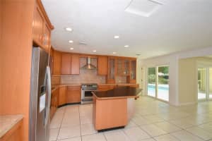 820 Alamanda Ct, Plantation, FL 33317 Sold 12/02/25