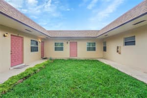 4001 NW 31st Ave, Lauderdale Lakes, FL 33309 - MLS#F10526342