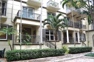 2617 NE 14th Ave 106, Wilton Manors, FL 33334 Sold 12/19/25