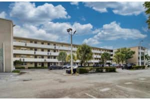 1690 Ne 191st St 405-1, Miami