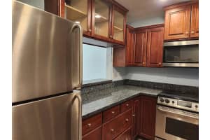 919 SE 13TH ST 2, Fort Lauderdale, FL 33316 - MLS#F10526386