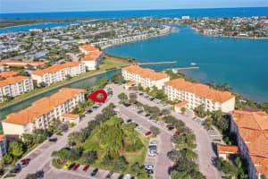 19 Harbour Isle Dr W 306, Fort Pierce, FL 34949 - MLS#F10526389