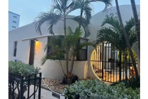 323 Fillmore St 12, Hollywood, FL 33019 - MLS#F10526402