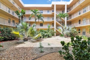 2811 Somerset Dr 307, Lauderdale Lakes, FL 33311 - MLS#F10526404