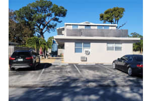 3041 NE 20th Ter 4, Fort Lauderdale, FL 33306 - MLS#F10526423