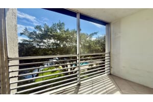 9340 Lagoon Place, Davie, FL 33324 - MLS#F10526429