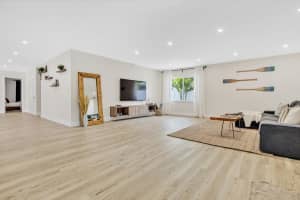 2620 Adams St, Hollywood, FL 33020 - MLS#F10526431