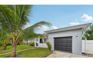 667 W Melrose Cir, Fort Lauderdale, FL 33312 - MLS#F10526457