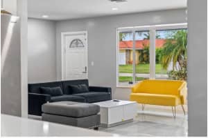 4811 Hayes Street, Hollywood, FL 33021 - MLS#F10526461