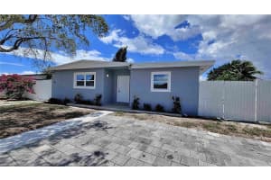 266 NE 42nd St, Deerfield Beach, FL 33064 - MLS#F10526476