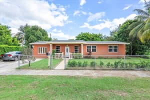 19351 NE 1st Ct, Miami, FL 33179 - MLS#F10526515