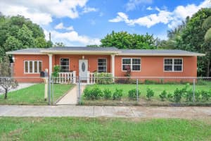 19351 NE 1st Ct, Miami, FL 33179 - MLS#F10526515