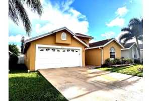 1063 Fairfax Cir, Boynton Beach, FL 33436 Sold 10/02/25