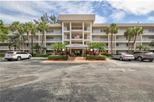 3051 S Palm Aire Dr 102, Pompano Beach, FL 33069 - MLS#F10526596