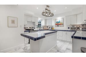 152 SW 59th Ave, Plantation, FL 33317 - MLS#F10526616