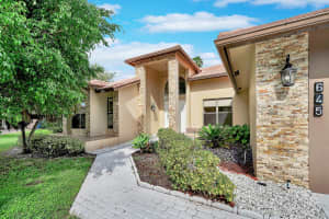 645 NW 102nd Ave, Coral Springs, FL 33071 - MLS#F10526634