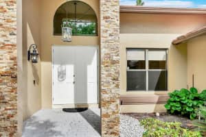645 NW 102nd Ave, Coral Springs, FL 33071 - MLS#F10526634