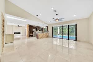 645 NW 102nd Ave, Coral Springs, FL 33071 - MLS#F10526634