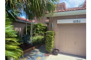 1654 SW 109th Ter, Davie, FL 33324 - MLS#F10526657