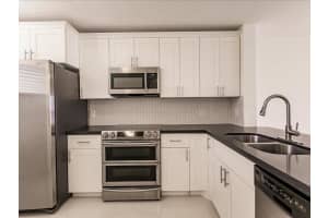 112 Lake Emerald Dr 202, Oakland Park, FL 33309 Sold 11/24/25