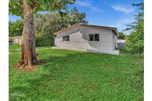 6641 Douglas Street, Hollywood, FL 33024 Sold 03/06/26